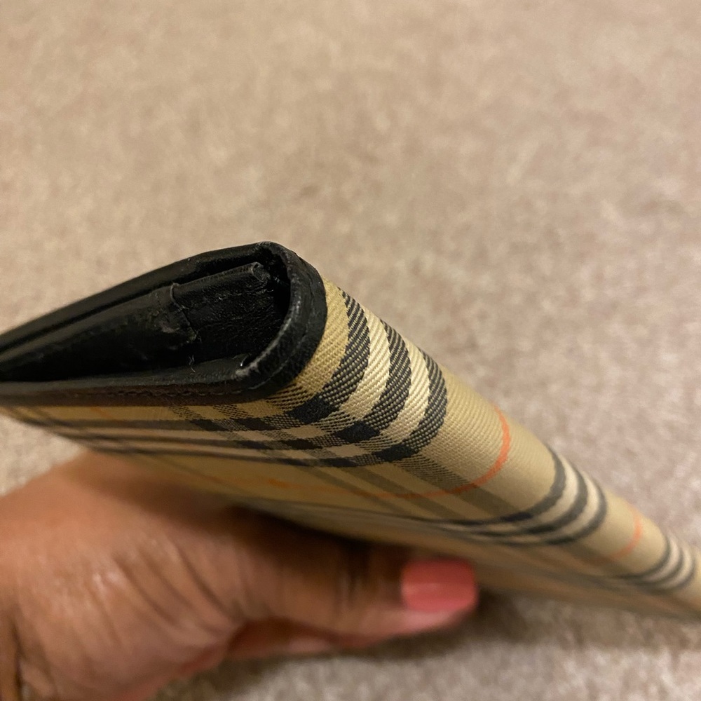 Burberrys long wallet - Picture 3 of 12